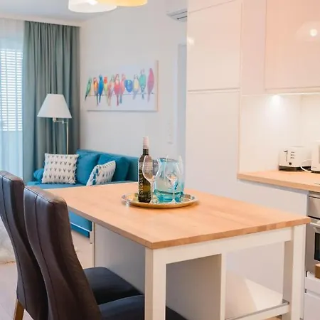 Familienapartment Papagei Mit Seezugang In Poertschach Appartement